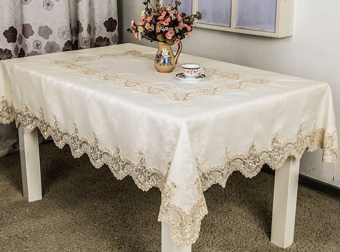 Скатерть "Карвен" жаккард с гипюром 160*220 M612-3 (Акция)