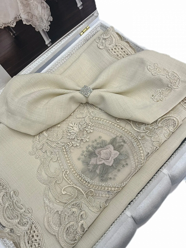 Скатерть Cундук Floransa Krem 180*280 с салфет. (12 шт) 30*30 26 пр