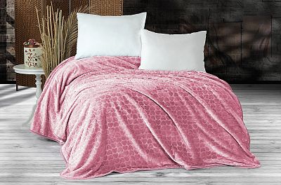 Плед EVLEN Super Soft "СЕРДЦЕ" 180*240 в коробке п/э Р 945 пудровый (Акция)