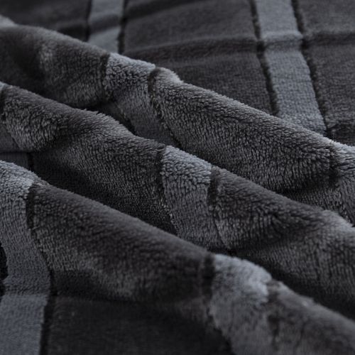 Плед Karven фланель 1,5 спальн. PL 015 CUTTING v7/Dark Grey