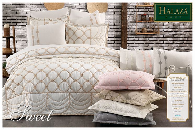 Комплект HALAZA "SWEET" (Покрывало+ наволочки) 240*250/50*70+5см(2)  евро Y 899 кремовый (Акция)