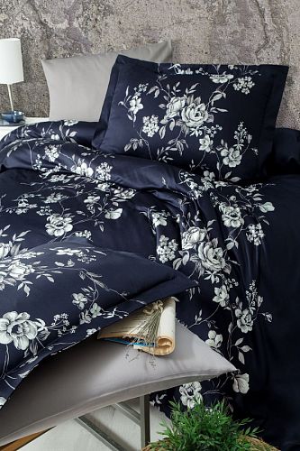 Постельное белье "Карвен" дэлюкс сатин 1,5 спальн. Arya Navy Blue