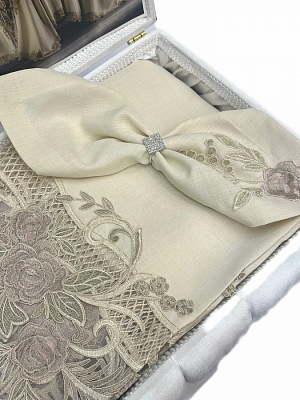 Скатерть Cундук Flora Krem/Cappicino 180*280 с салфетками (12 шт) 30*30 26 пр